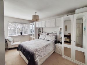 Photo 16- click for photo gallery